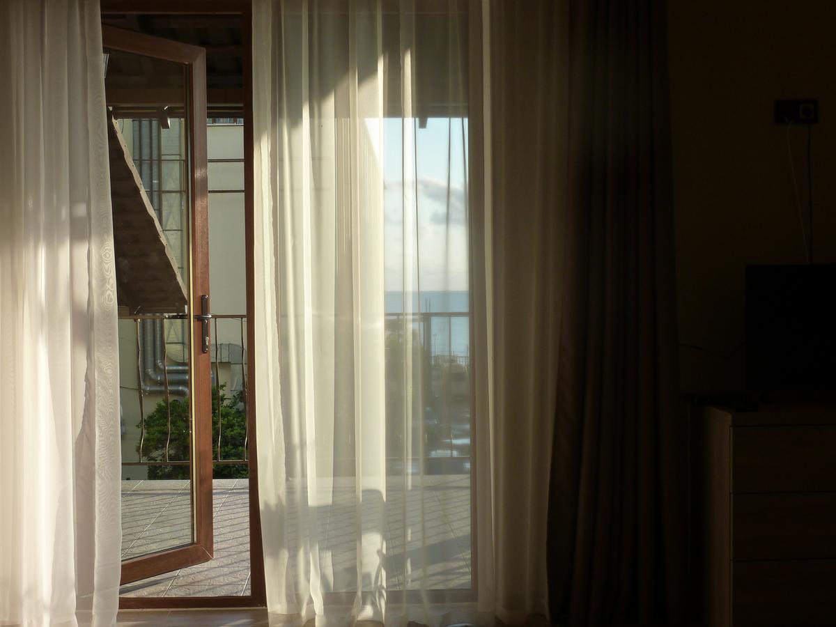 Guest House Letto Gagra Exteriér fotografie